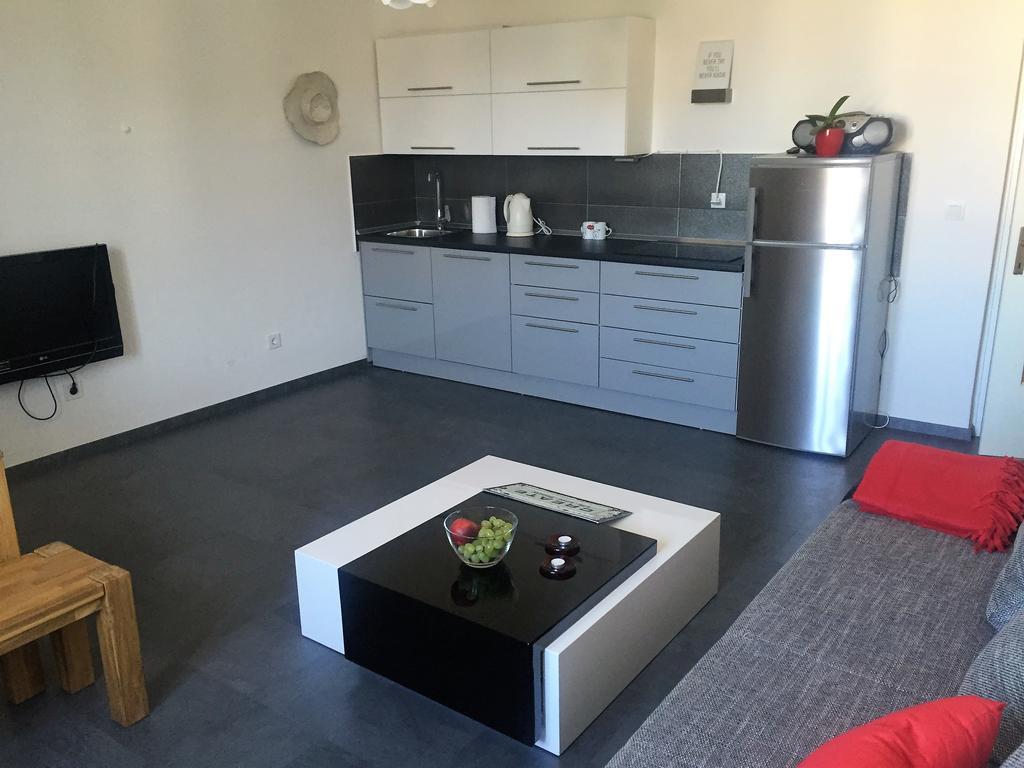 Excellent City In Antic Apartment *